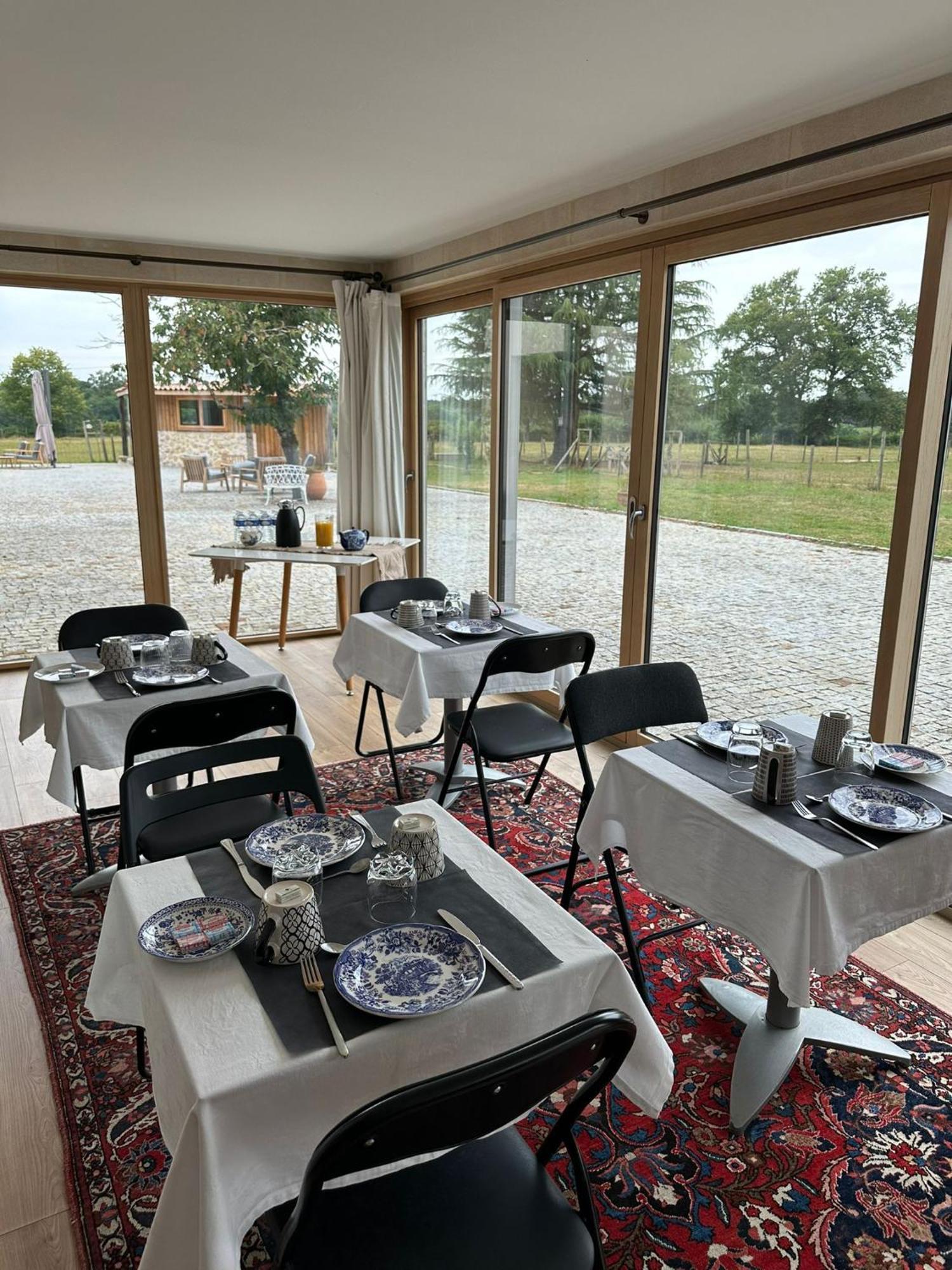 Chateau Chatillon Saint-Sulpice-et-Cameyrac 外观 照片