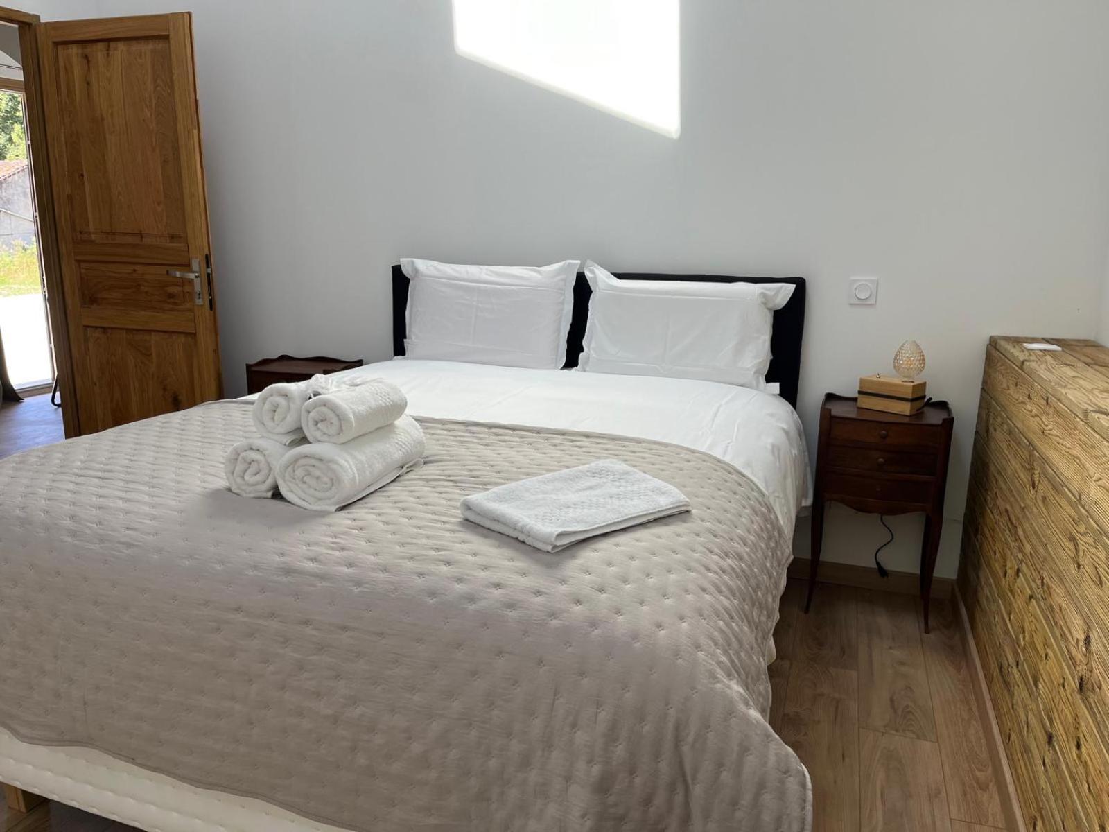 Chateau Chatillon Saint-Sulpice-et-Cameyrac 外观 照片
